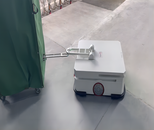 激光導航尾端牽引式AGV應用